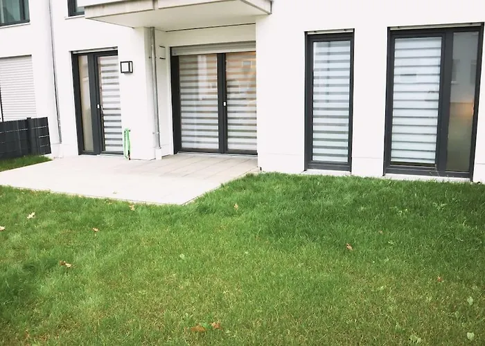 Mit Garten In Neusaess Neusass