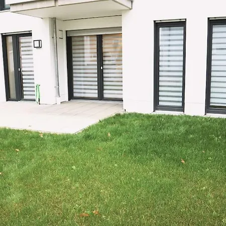 Mit Garten In Neusaess Neusass